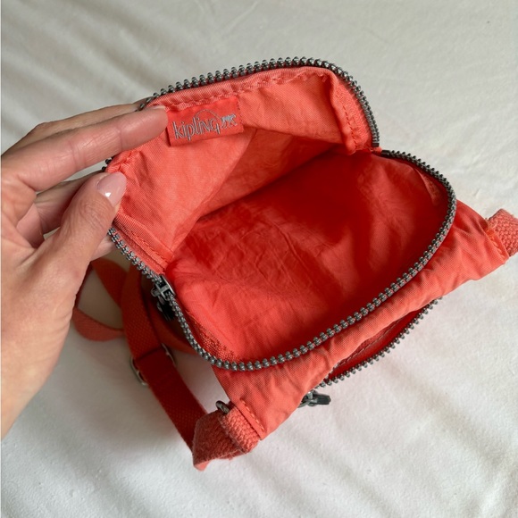 Kipling cross body. - Picture 4 of 9